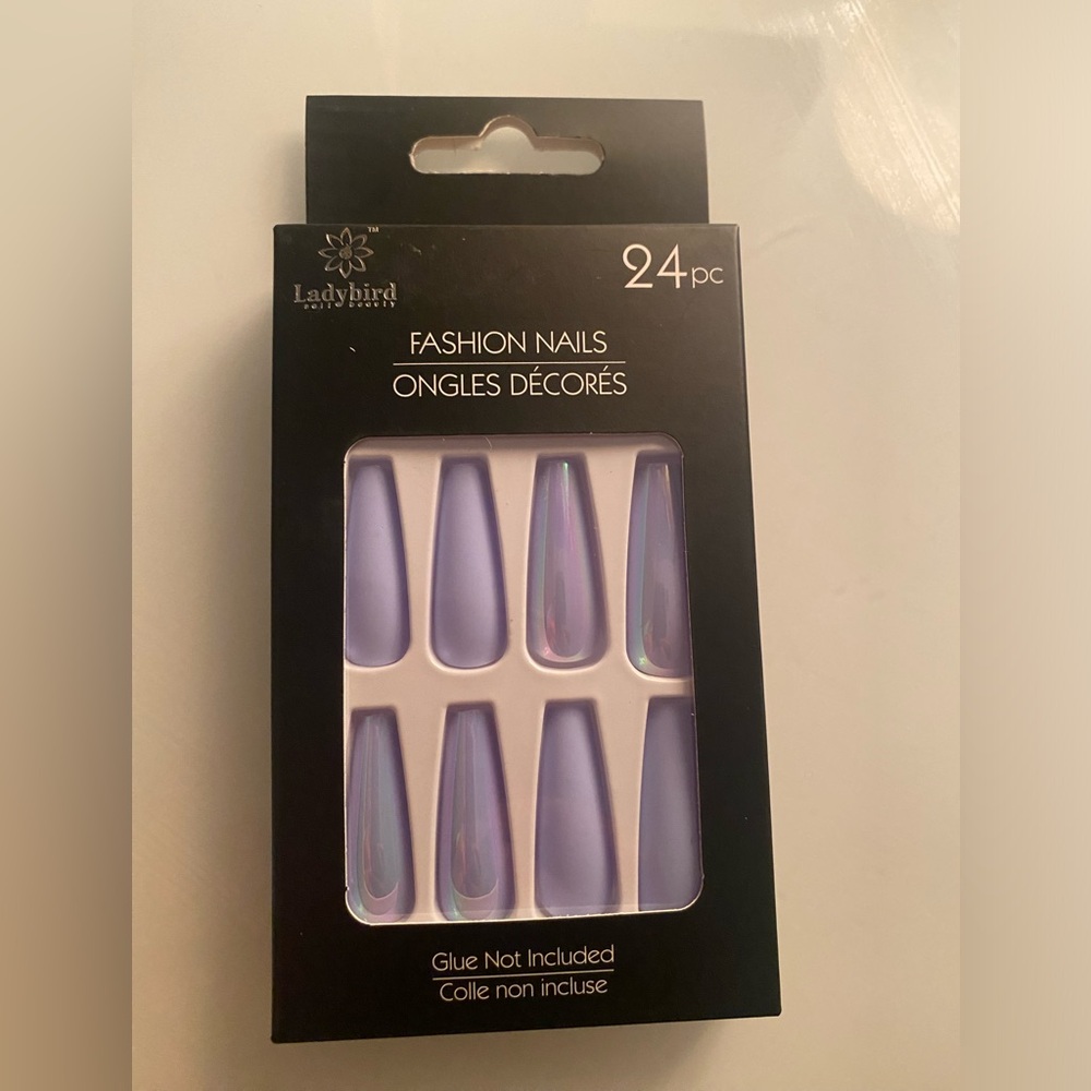 Chrome + Matte Stiletto Press Nails!